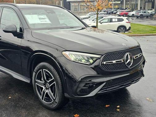 2026 Mercedes-Benz GLC 300 4MATIC