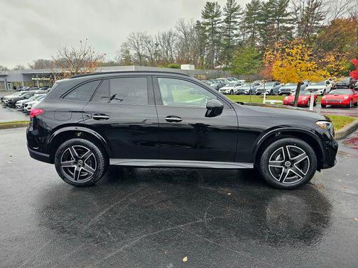 2026 Mercedes-Benz GLC 300 4MATIC