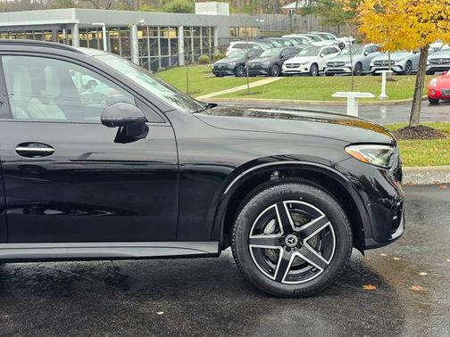 2026 Mercedes-Benz GLC 300 4MATIC