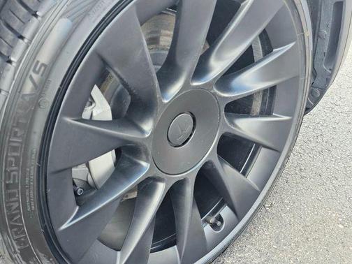 Solid Black 2023 Tesla Model Y Long Range Dual Motor All-Wheel Drive