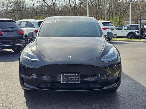 Solid Black 2024 Tesla Model Y Performance Dual Motor All-Wheel Drive