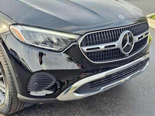 2026 Mercedes-Benz GLC 300 4MATIC