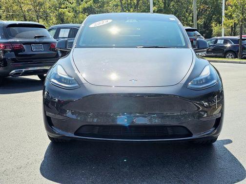 2024 Tesla Model Y Long Range Dual Motor All-Wheel Drive