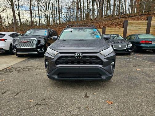 2020 Toyota RAV4 XLE Premium