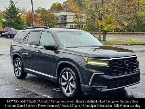 2023 Honda Pilot Touring 8-Passenger