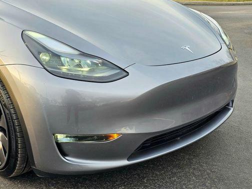 2024 Tesla Model Y Performance Dual Motor All-Wheel Drive