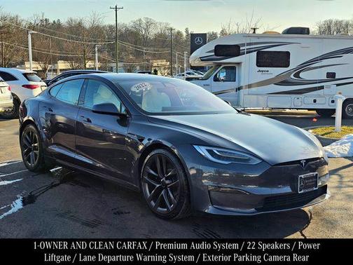 2022 Tesla Model S Plaid