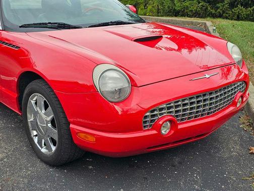 2002 Ford Thunderbird Base