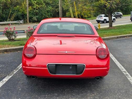 2002 Ford Thunderbird Base