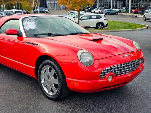 2002 Ford Thunderbird Base