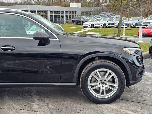 2026 Mercedes-Benz GLC 300 4MATIC