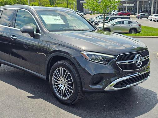 2025 Mercedes-Benz GLC 300 4MATIC