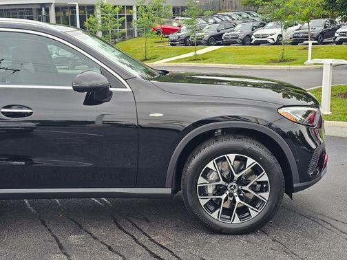 2025 Mercedes-Benz GLC 350e Base
