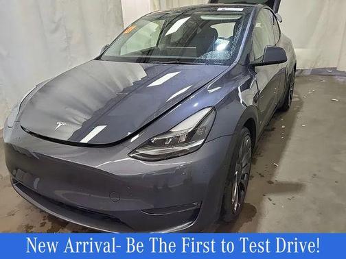 Midnight Silver Metallic 2023 Tesla Model Y Performance Dual Motor All-Wheel Drive