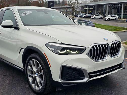 2023 BMW X6 xDrive40i