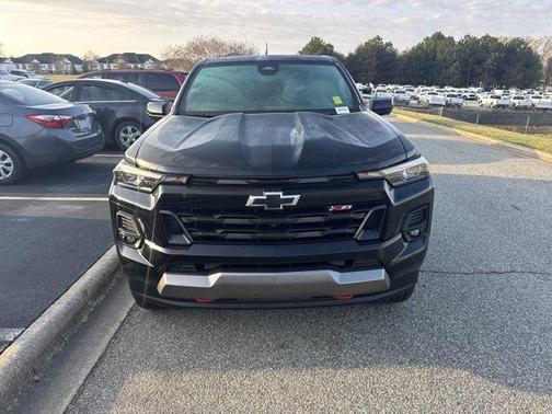 Black 2026 Chevrolet Colorado Z71
