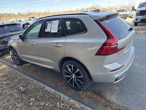 2025 Volvo XC60 B5 Plus