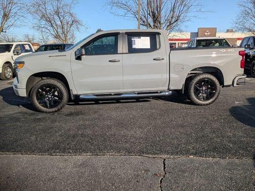 2024 Chevrolet Silverado 1500 Custom