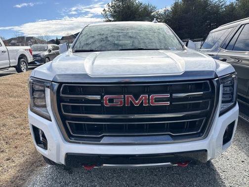 2023 GMC Yukon XL AT4