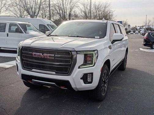 2023 GMC Yukon XL AT4