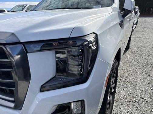 2023 GMC Yukon XL AT4