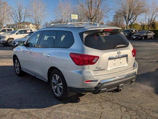 2020 Nissan Pathfinder S