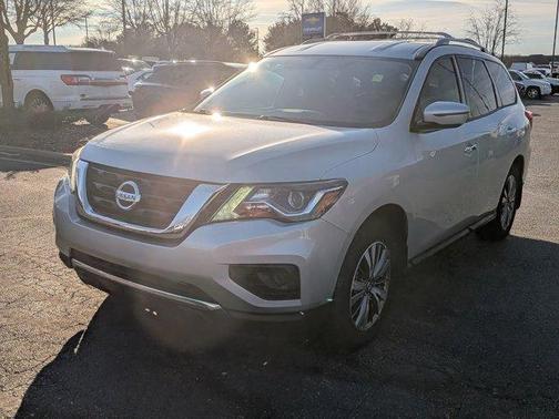 2020 Nissan Pathfinder S