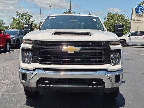 Summit White 2026 Chevrolet Silverado 2500 WT