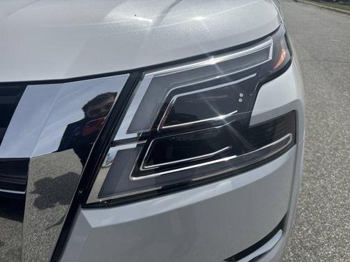 Aspen White 2023 Nissan Armada Platinum