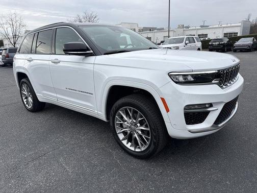 2024 Jeep Grand Cherokee Summit