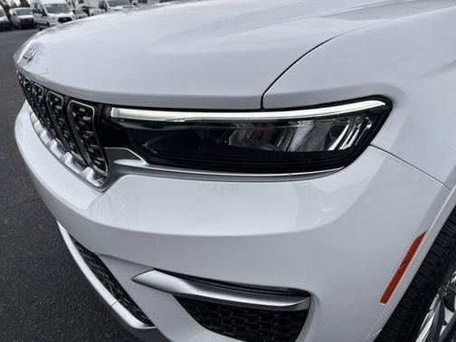 2024 Jeep Grand Cherokee Summit