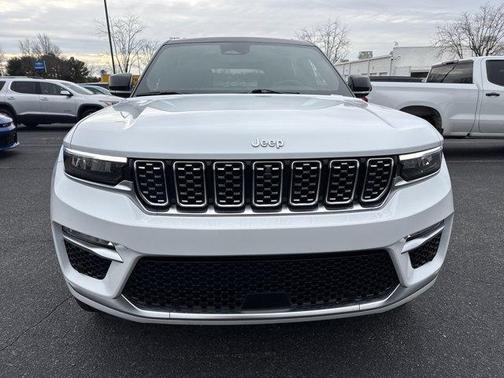2024 Jeep Grand Cherokee Summit