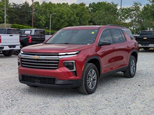 Radiant Red 2026 Chevrolet Traverse LT