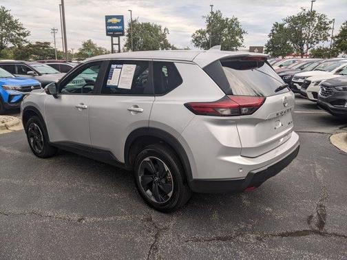 2024 Nissan Rogue SV