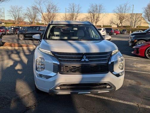 2023 Mitsubishi Outlander SEL