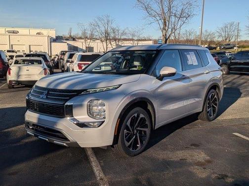 2023 Mitsubishi Outlander SEL