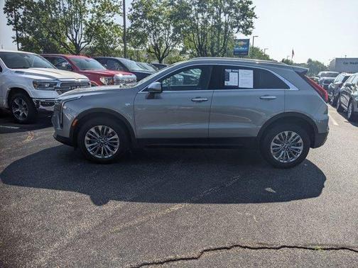 2024 Cadillac XT4 Premium Luxury