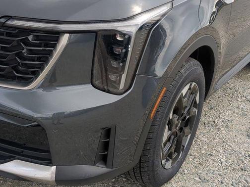 Gray 2024 Kia Sorento S
