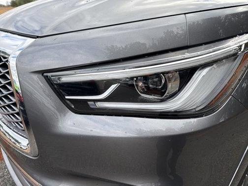 2021 INFINITI QX80 Luxe