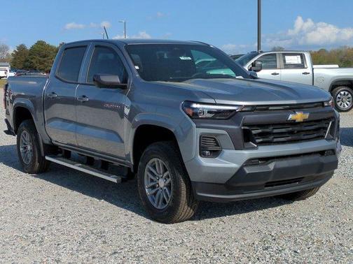 Sterling Gray Metallic 2026 Chevrolet Colorado LT