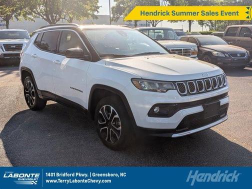 Bright White Clearcoat 2023 Jeep Compass Limited