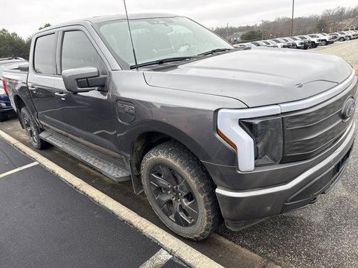 2023 Ford F-150 Lightning LARIAT