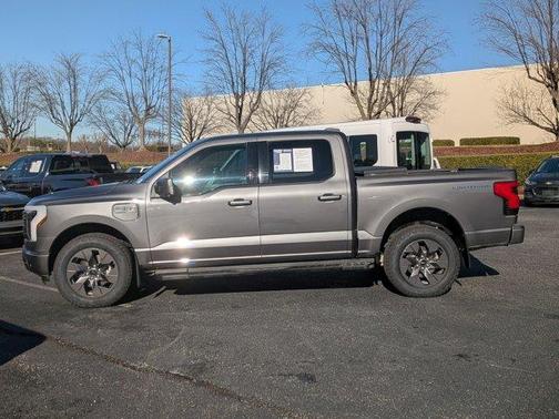2023 Ford F-150 Lightning LARIAT