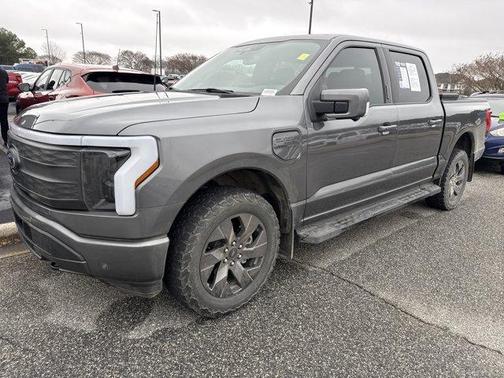 2023 Ford F-150 Lightning LARIAT