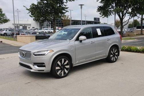 2024 Volvo XC90 Recharge Plug-In Hybrid T8 Ultimate Bright Theme 7-Seater