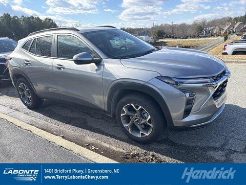 2025 Chevrolet Trax LT