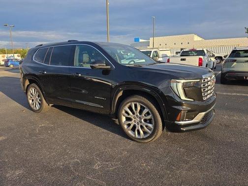 2024 GMC Acadia Denali