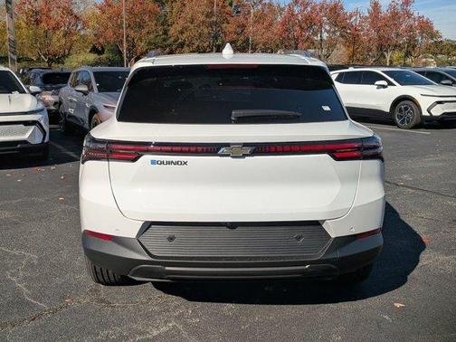 2026 Chevrolet Equinox EV LT 2