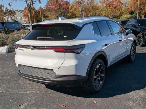 2026 Chevrolet Equinox EV LT 2