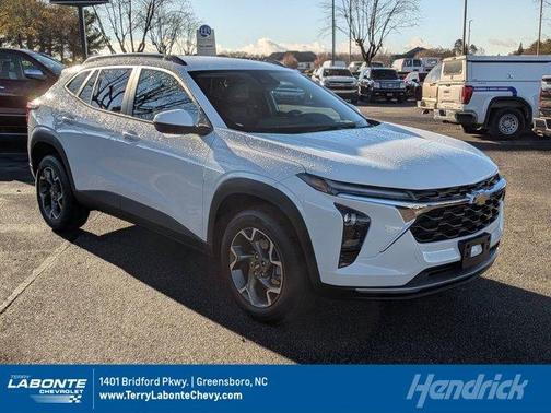 2025 Chevrolet Trax LT